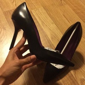 New Zara leather pumps